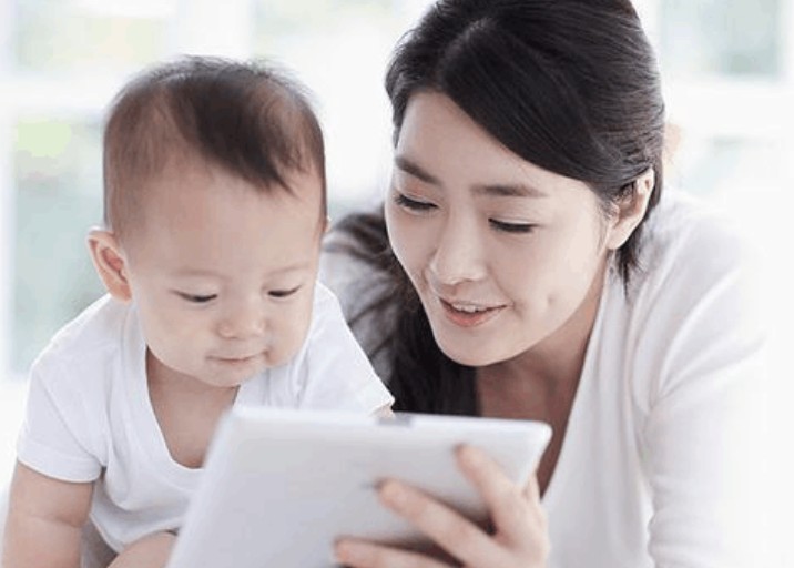 生育政策调整，80后如何养老育小？